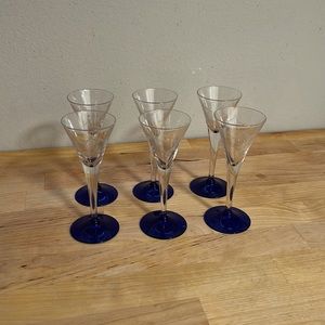 6 beautiful vintage crystal cordial glasses